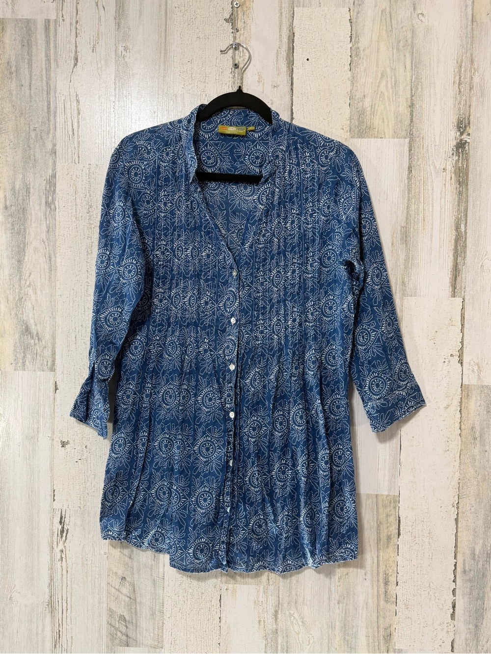 Rock Flower Paper Lightweight Women's Blue Printed Button-Down Tunic Shirt